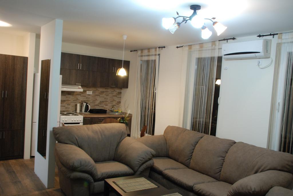 Franstal Apartments Белград Номер фото